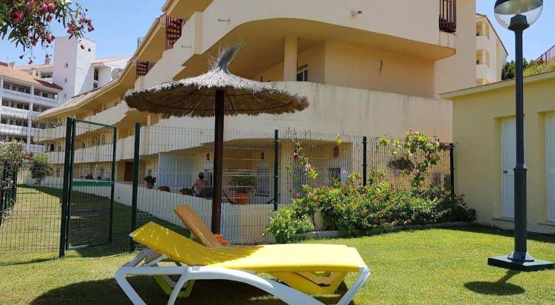 Aldea Beach Boutique Apartment Манилва Экстерьер фото