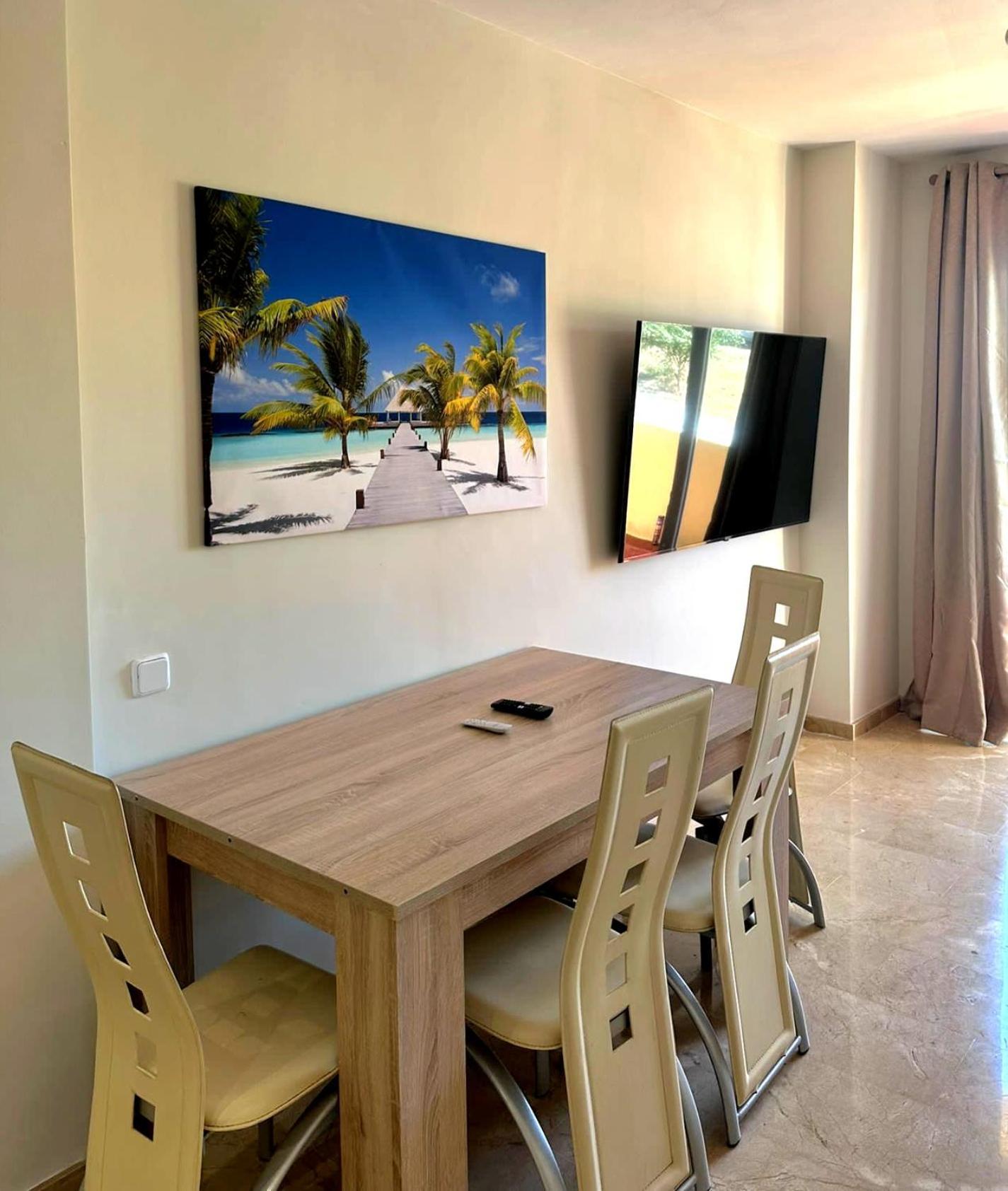 Aldea Beach Boutique Apartment Манилва Экстерьер фото